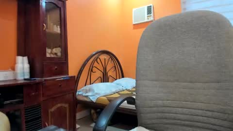 titanis online show from February 27, 8:17 am