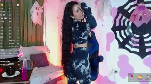 coco_dam online show from October 30, 7:54 am