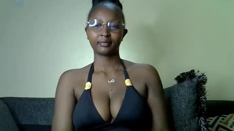 Coco online show from March 30, 8:32 pm