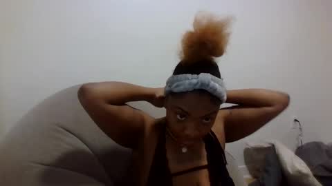 Snapshot of cocochanel197941 chatting on September 14, 4:33 am chanel online show from September 14, 4:33 am