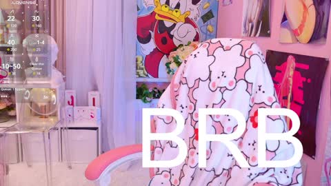 Mia online show from December 8, 12:07 am