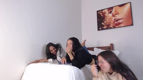 coconutt_oil online show from February 25, 12:04 pm