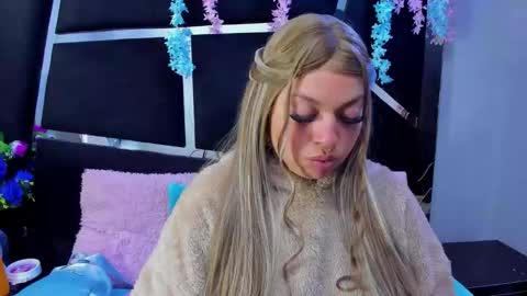 Cocoo  online show from February 4, 2:50 am