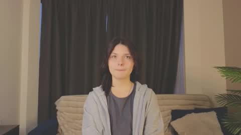 Kim online show from March 27, 3:45 pm