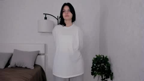 Kim online show from April 9, 6:19 am