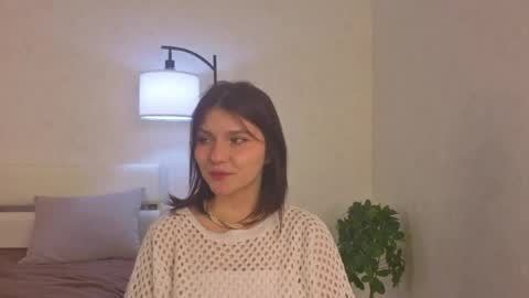 Kim online show from April 18, 7:01 am