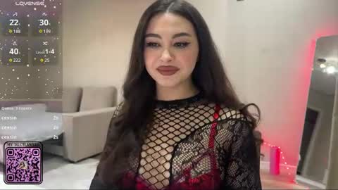 Yumi online show from July 20, 10:45 pm