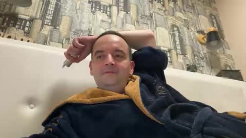 Snapshot of colambus555 chatting on October 19, 5:02 pm colambus555 online show from October 19, 5:02 pm