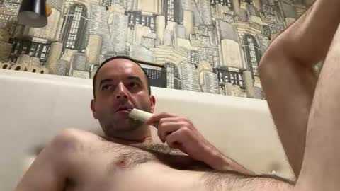 Snapshot of colambus555 chatting on October 25, 3:36 am colambus555 online show from October 25, 3:36 am