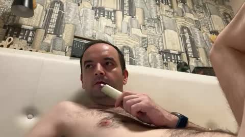 Snapshot of colambus555 chatting on December 1, 7:41 pm colambus555 online show from December 1, 7:41 pm