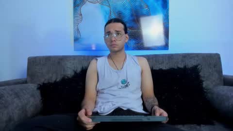 Snapshot of colecruz chatting on October 18, 2:29 pm Cole online show from October 18, 2:29 pm