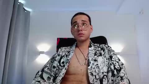 Snapshot of colecruz chatting on October 20, 7:25 pm Cole online show from October 20, 7:25 pm