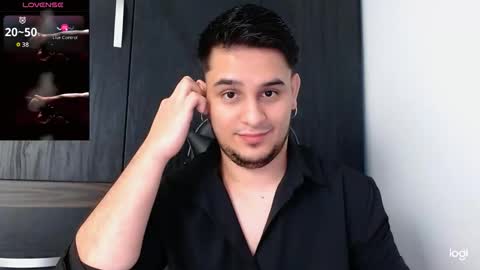 colin_lewisss online show from February 5, 11:53 pm