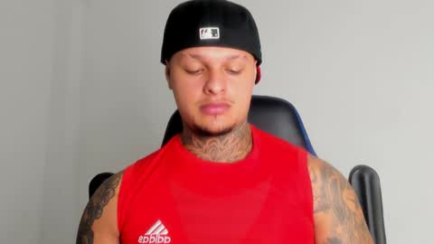 Snapshot of colin_prince2 chatting on December 30, 2:31 am COLIN online show from December 30, 2:31 am