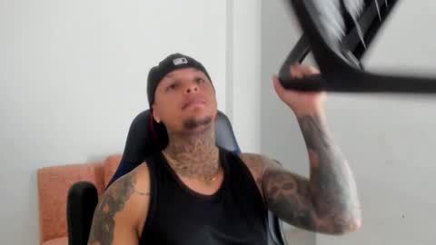 Snapshot of colin_prince2 chatting on February 22, 12:51 pm COLIN online show from February 22, 12:51 pm