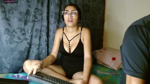 colin_valentina1 online show from December 27, 3:42 am