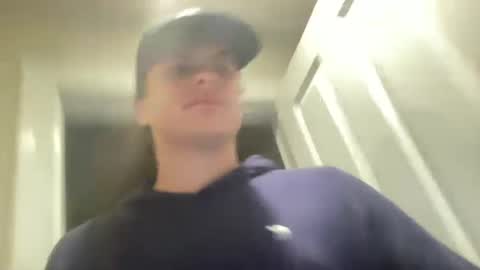 Snapshot of college27816672 chatting on October 11, 5:50 am college27816672 online show from October 11, 5:50 am