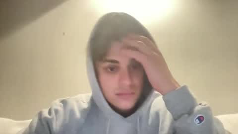 Snapshot of college27816672 chatting on October 12, 3:27 am college27816672 online show from October 12, 3:27 am