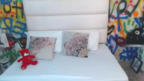 Snapshot of collins_aria chatting on November 12, 12:38 pm valentina online show from November 12, 12:38 pm