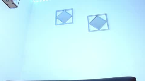 Snapshot of colombianmiilf_ chatting on January 11, 7:17 am Nahomi online show from January 11, 7:17 am