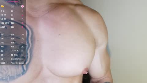 Snapshot of colombianmuscle8 chatting on June 26, 12:59 am colombianmuscle8 online show from June 26, 12:59 am