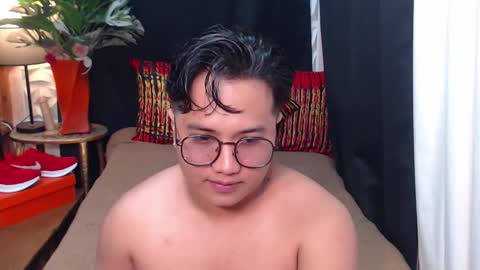 Snapshot of colossalboy chatting on December 30, 2:30 pm Sunny online show from December 30, 2:30 pm