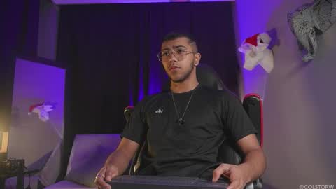 colstorw_ online show from January 6, 9:57 am