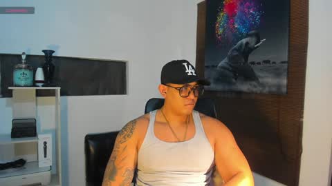 coltonmassif_ online show from December 31, 10:04 am