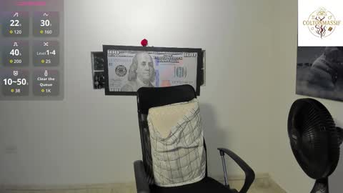 coltonmassif_ online show from November 28, 2:03 am