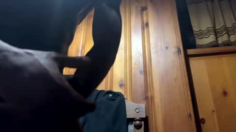 Snapshot of columbusohio614 chatting on December 10, 4:45 am Heavyd614 online show from December 10, 4:45 am