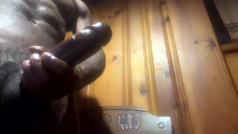 Snapshot of columbusohio614 chatting on January 9, 9:16 am Heavyd614 online show from January 9, 9:16 am