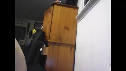 Snapshot of come_on_get_happy93 chatting on December 22, 9:28 am come_on_get_happy93 online show from December 22, 9:28 am