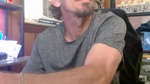 Nelson or ComicKing and sometime Peachy143 online show from March 23, 7:40 pm