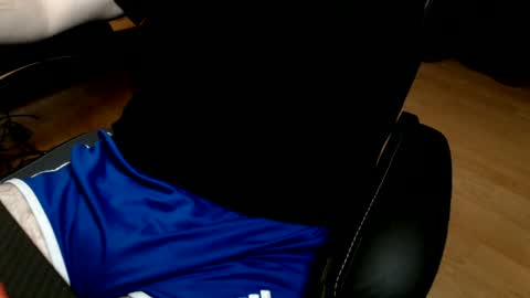 Snapshot of commanderchip chatting on January 19, 12:06 pm commanderchip online show from January 19, 12:06 pm