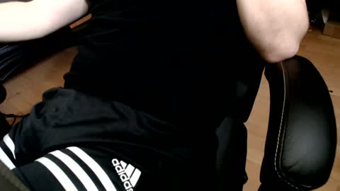 Snapshot of commanderchip chatting on January 25, 1:19 pm commanderchip online show from January 25, 1:19 pm