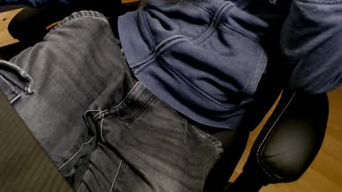 Snapshot of commanderchip chatting on February 4, 2:53 pm commanderchip online show from February 4, 2:53 pm