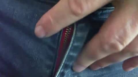 Snapshot of comox1961 chatting on December 4, 8:45 am comox online show from December 4, 8:45 am