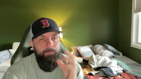 Snapshot of concentralized chatting on December 1, 5:51 pm Matt online show from December 1, 5:51 pm