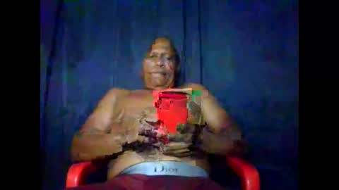 Snapshot of condor087510 chatting on February 2, 2:10 am Miguel online show from February 2, 2:10 am