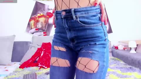 Snapshot of confidentmistress chatting on March 1, 11:47 pm GoddessA online show from March 1, 11:47 pm