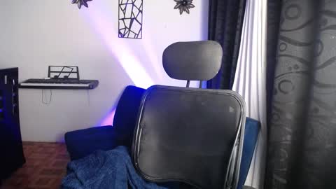 conie online show from February 17, 6:21 am