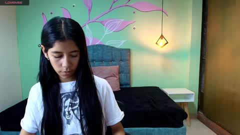 Snapshot of connie_bell chatting on February 1, 12:05 pm C O N N I E online show from February 1, 12:05 pm