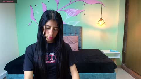 Snapshot of connie_bell chatting on February 2, 12:02 pm C O N N I E online show from February 2, 12:02 pm
