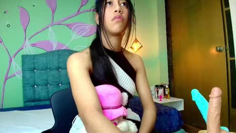 Snapshot of connie_bell chatting on February 24, 11:19 pm C O N N I E online show from February 24, 11:19 pm