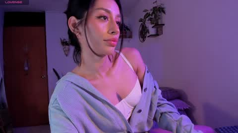 connie    online show from January 7, 10:32 am