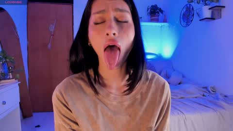 connie    online show from January 19, 4:25 pm