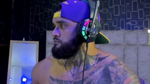 Snapshot of connor_666 chatting on February 4, 2:39 am rusfegui online show from February 4, 2:39 am