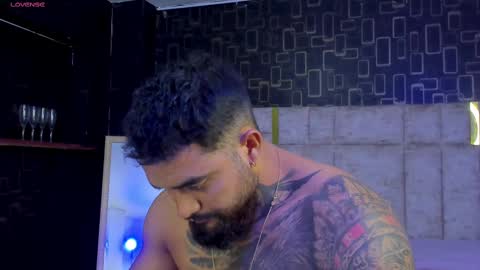 Snapshot of connor_666 chatting on February 16, 9:48 pm rusfegui online show from February 16, 9:48 pm