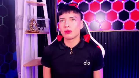 Connor   online show from July 5, 9:11 pm