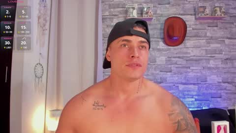 Snapshot of connorsmith_26 chatting on November 19, 12:32 am Connor Smith online show from November 19, 12:32 am